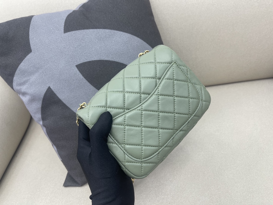 Mini Classic Flap Lambskin Bag AS1786 Jade Green/Gold